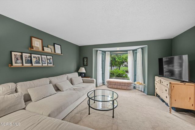 4723 High Oaks Boulevard, Toledo, OH 43623