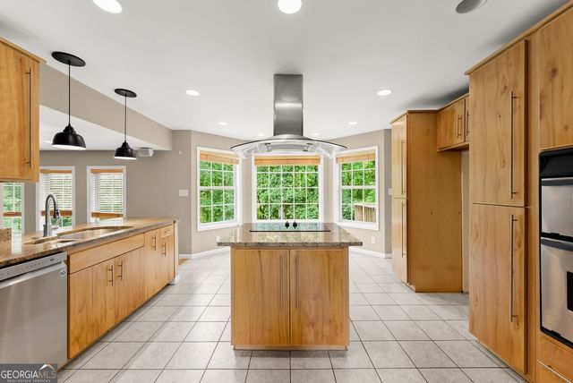 272 Indian Cove Drive, Dawsonville, GA 30534