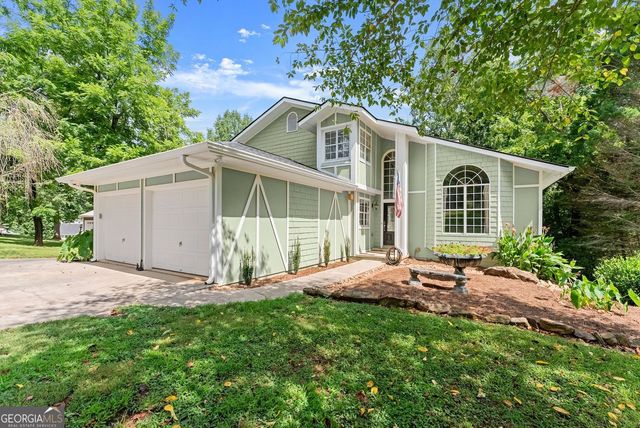 272 Indian Cove Drive, Dawsonville, GA 30534