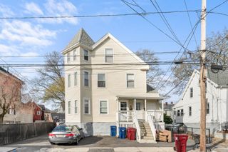 40 Hurd St, Melrose, MA 02176
