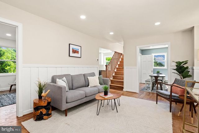 6603 GUDE AVE, Takoma Park, MD 20912