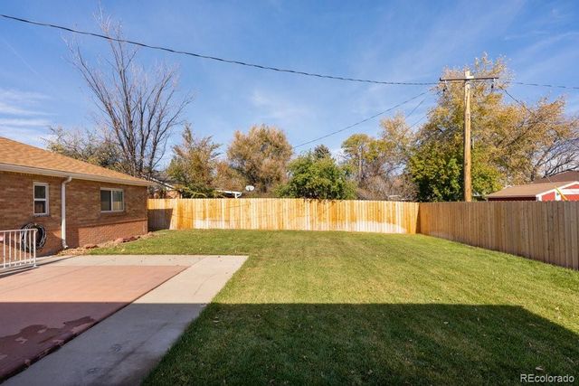 702 Scranton Court, Aurora, CO 80011