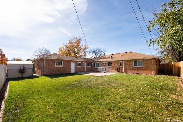 702 Scranton Court, Aurora, CO 80011