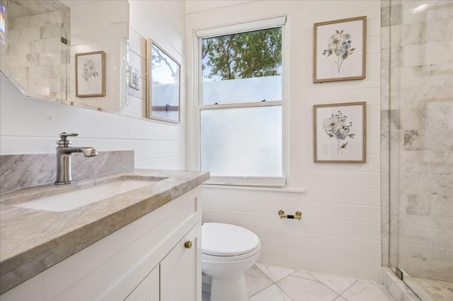 2310 Swift Boulevard, Houston, TX 77030