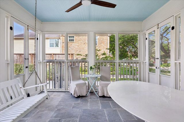 2310 Swift Boulevard, Houston, TX 77030