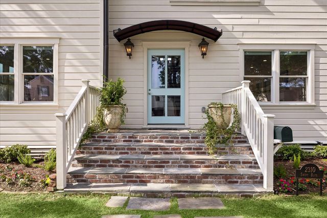 2310 Swift Boulevard, Houston, TX 77030
