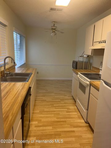 7686 St Andrews Boulevard, Weeki Wachee, FL 34613