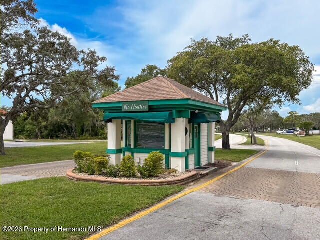7686 St Andrews Boulevard, Weeki Wachee, FL 34613