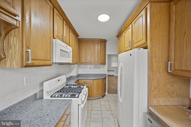 30 NUNNERY LN, Catonsville, MD 21228