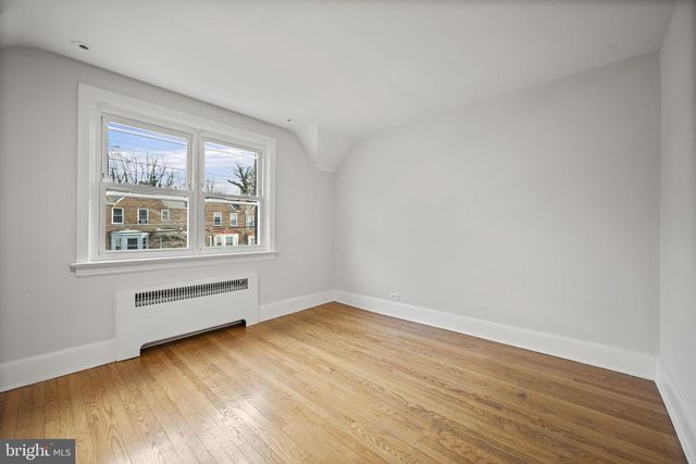 30 NUNNERY LN, Catonsville, MD 21228