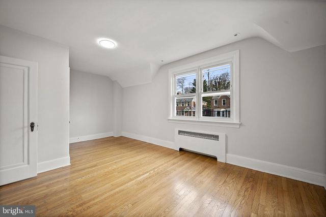 30 NUNNERY LN, Catonsville, MD 21228