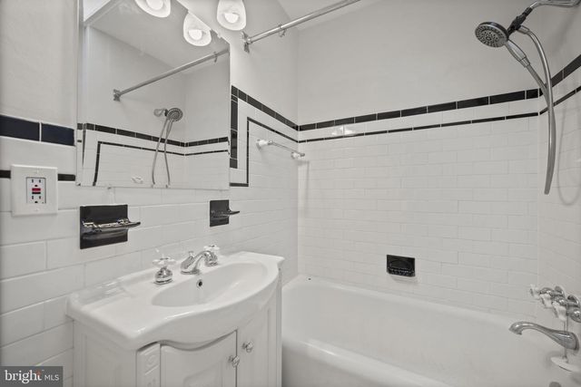 30 NUNNERY LN, Catonsville, MD 21228