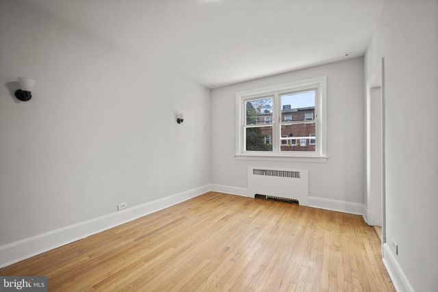 30 NUNNERY LN, Catonsville, MD 21228