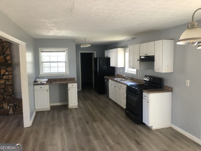 5250 Hollyhock Road, Douglasville, GA 30135
