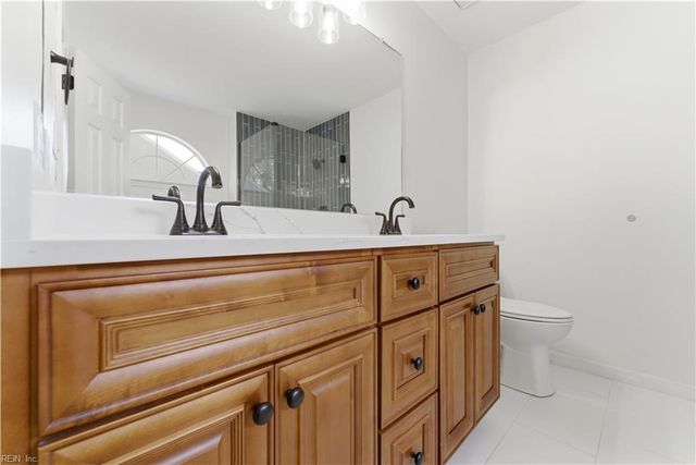 1741 Edgestone CT, Virginia Beach, VA 23453