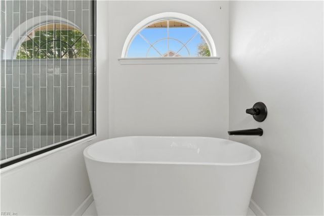 1741 Edgestone CT, Virginia Beach, VA 23453