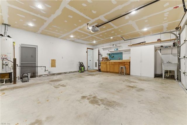 1741 Edgestone CT, Virginia Beach, VA 23453