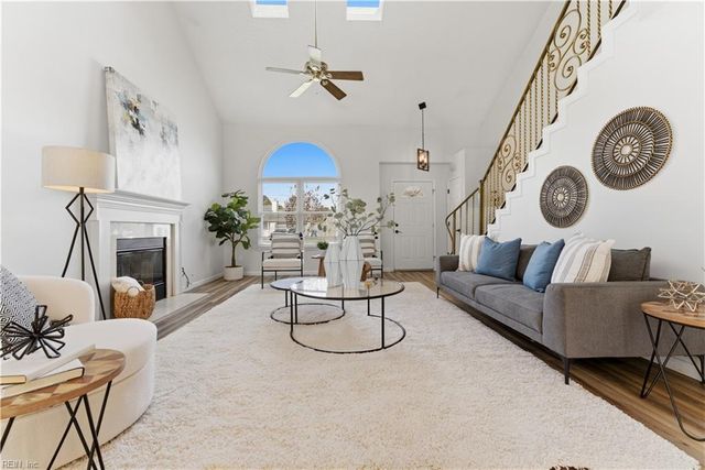 1741 Edgestone CT, Virginia Beach, VA 23453