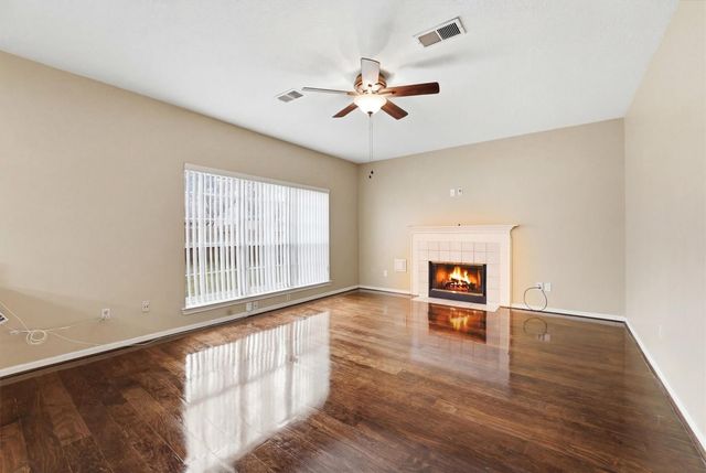 15606 Lago Villa Drive, Tomball, TX 77377