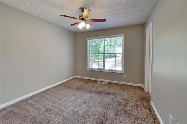3945 Piper Glen Drive, Buford, GA 30519