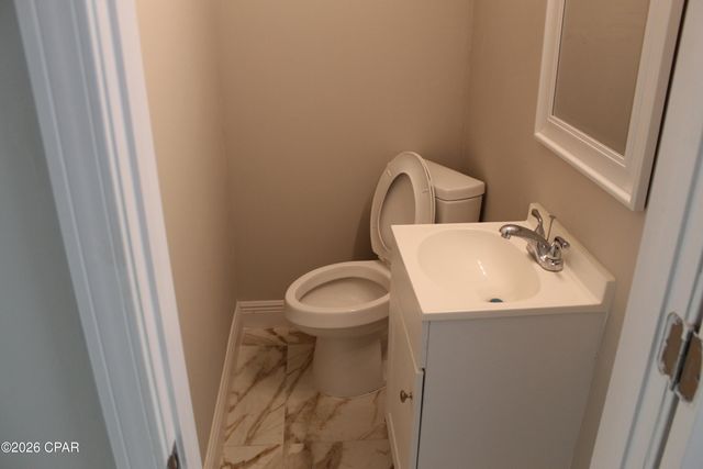 2925 Harley Drive, Marianna, FL 32448