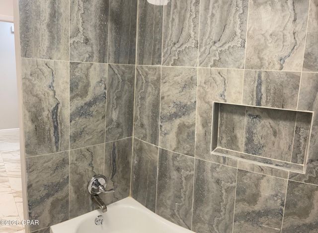 2925 Harley Drive, Marianna, FL 32448