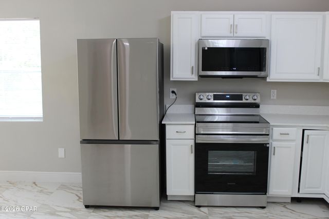 2925 Harley Drive, Marianna, FL 32448