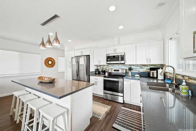 87-1446 Akowai Road, Waianae, HI 96792