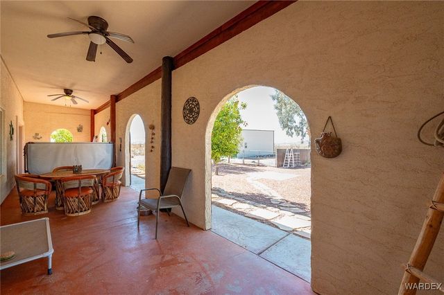 14105 S Cactus Road, Yucca, AZ 86438