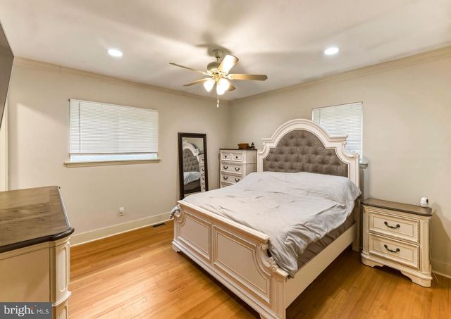 54 CAPE MAY AVE, Deptford, NJ 08096