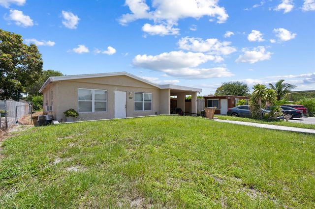 242 SW 3RD Street, Deerfield Beach, FL 33441
