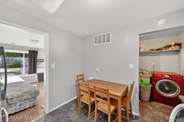 5901 Ziegler Street, Taylor, MI 48180