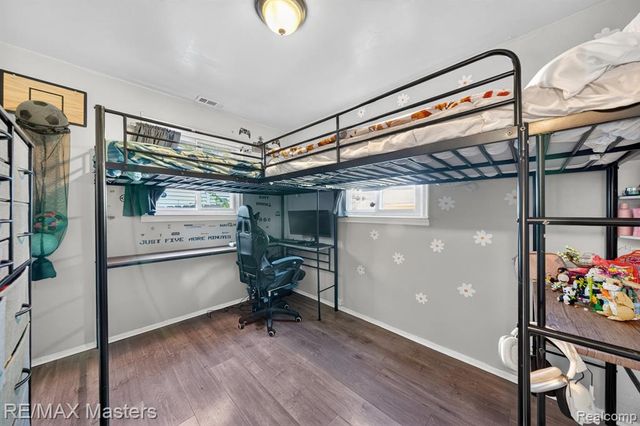 5901 Ziegler Street, Taylor, MI 48180