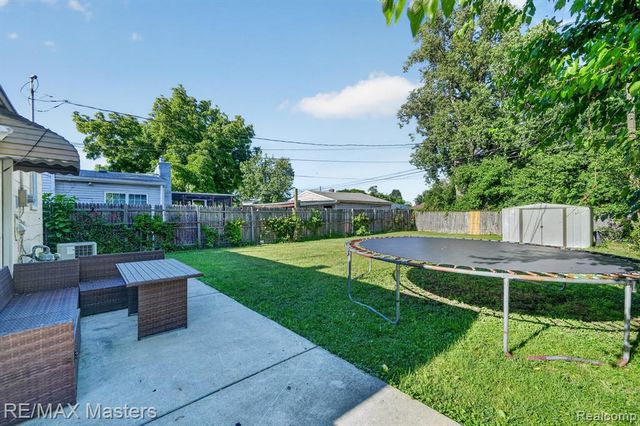 5901 Ziegler Street, Taylor, MI 48180