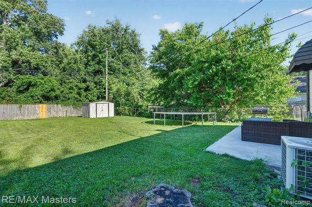5901 Ziegler Street, Taylor, MI 48180