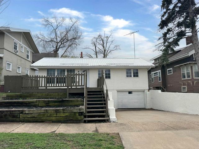 1737 SE Bever Avenue, Cedar Rapids, IA 52403