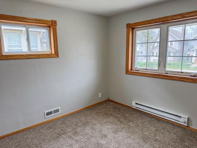 1737 SE Bever Avenue, Cedar Rapids, IA 52403