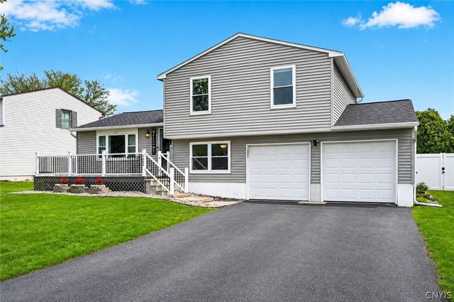 4084 Sweet Gum Ln, Clay, NY 13090