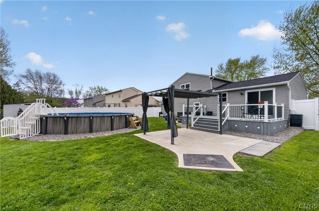 4084 Sweet Gum Ln, Clay, NY 13090