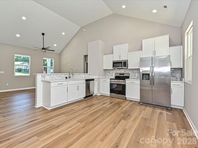 140 Helen Avenue, Bessemer City, NC 28016
