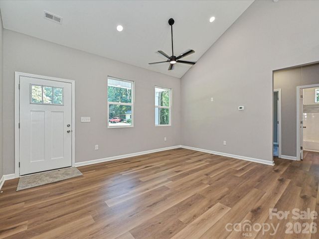 140 Helen Avenue, Bessemer City, NC 28016