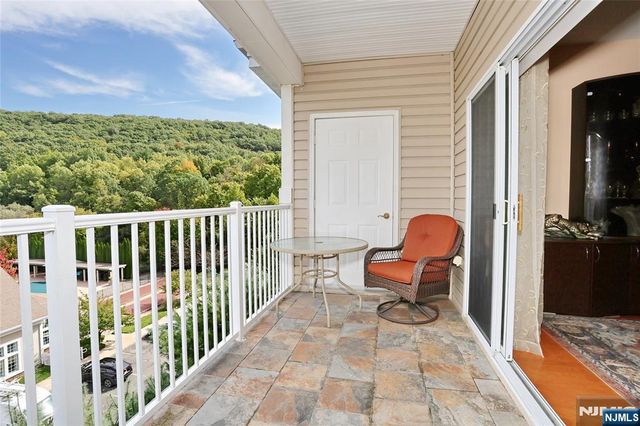 8403 Warrens Way, Wanaque, NJ 07465