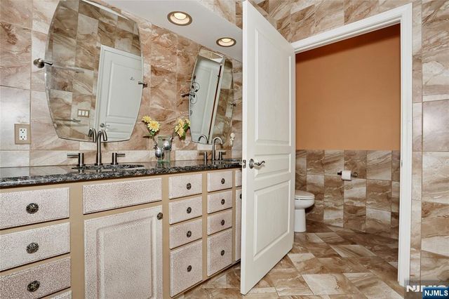 8403 Warrens Way, Wanaque, NJ 07465