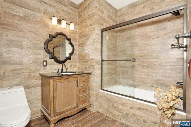 8403 Warrens Way, Wanaque, NJ 07465