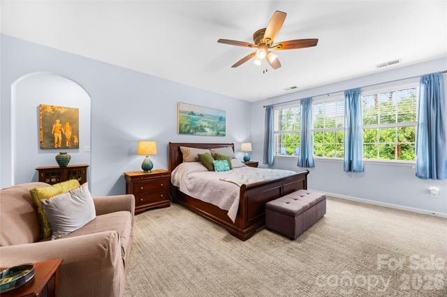 13522 Hyperion Hills Lane, Charlotte, NC 28278