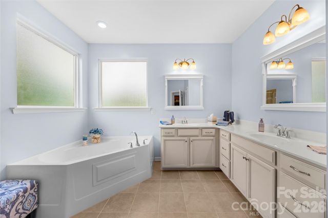 13522 Hyperion Hills Lane, Charlotte, NC 28278