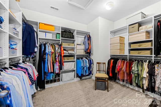 13522 Hyperion Hills Lane, Charlotte, NC 28278