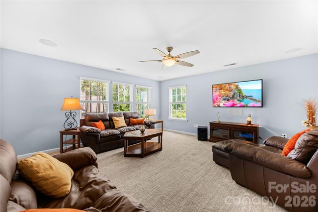 13522 Hyperion Hills Lane, Charlotte, NC 28278