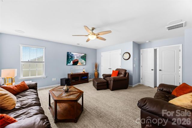 13522 Hyperion Hills Lane, Charlotte, NC 28278