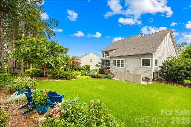 13522 Hyperion Hills Lane, Charlotte, NC 28278